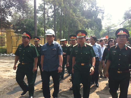 Cận cảnh hiện trường vụ nổ kho pháo hoa - 1