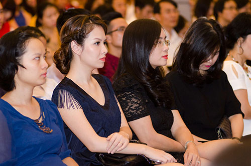 Đan Lê ngày một đẹp mặn mà và đằm thắm - 1