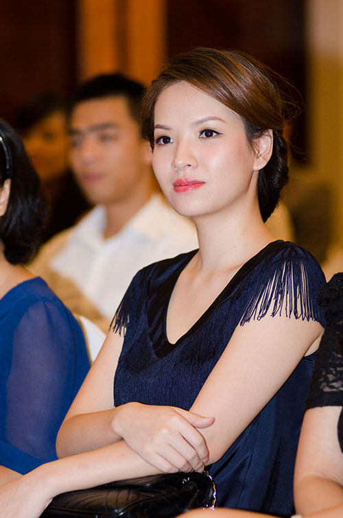 Đan Lê ngày một đẹp mặn mà và đằm thắm - 4