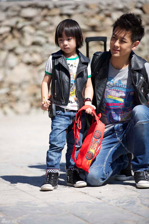 Dad! Where Are You Going?: Lâm Chí Dĩnh chăm con - 4