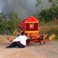 Tin tức - Em trai trông quan tài anh ở Phú Thọ chỉ biết ngồi khóc