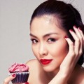 Làm đẹp - Phá cách cùng son đỏ tươi tắn