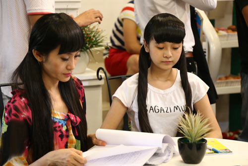 DV Hạnh Thúy bụng bầu 6 tháng vẫn nhí nhảnh - 12