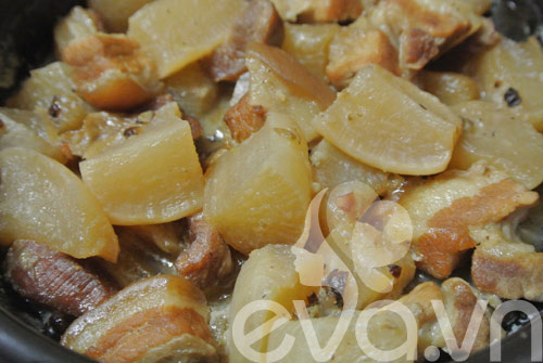 Thực đơn: Thịt kho, canh kim chi đậu phụ - 1