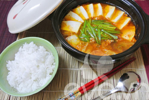 Thực đơn: Thịt kho, canh kim chi đậu phụ - 2