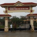 Tin tức - Quảng Bình: Nổ bom ở trường học, một HS tử vong