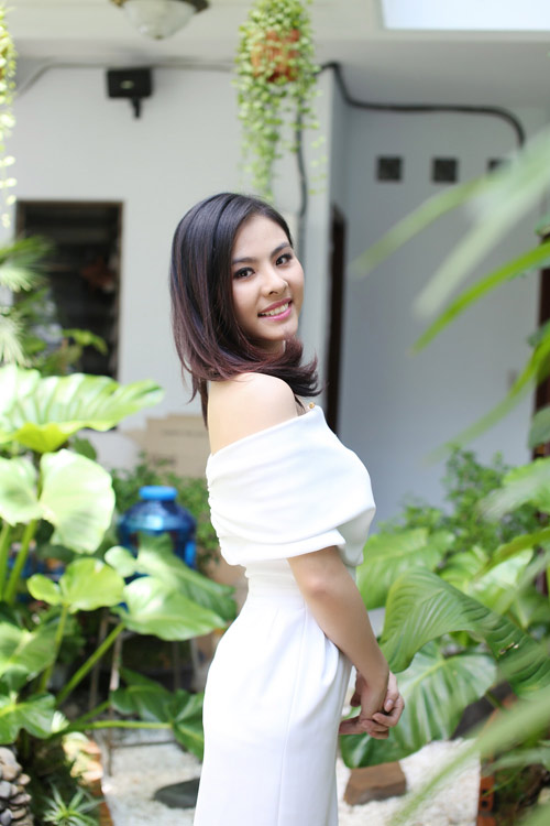 Lộ diện mẹ và em trai của Vân Trang - 7