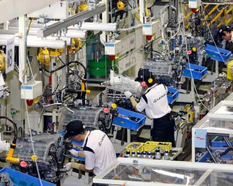 Ngân hàng, tài chính và sản xuất: Bên trọng bên khinh - 1