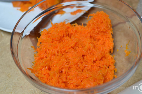 Thử làm bánh mì sandwich cà rốt ăn nào! - 2