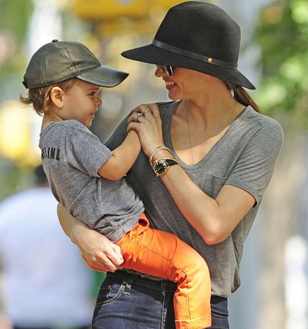 #039;Bóc mác#039; đồng hồ yêu thích của Miranda Kerr - 12