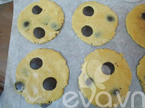 Halloween làm bánh quy nhện ăn nào! - 5