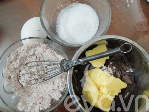 Chào Halloween bằng cupcake “xác ướp” - 1