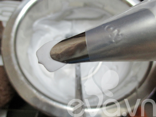 Chào Halloween bằng cupcake “xác ướp” - 9