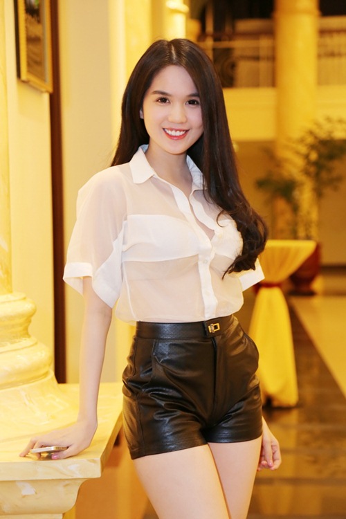 Đắm say vì quot;báu vậtquot; của Ngọc Trinh - 3