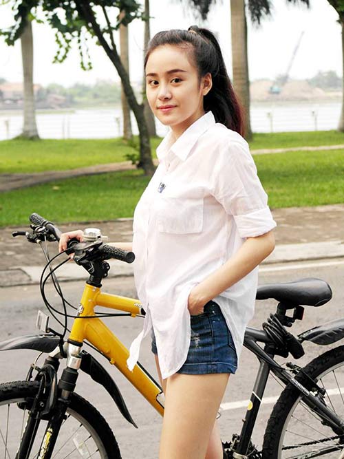 Bà Tưng trẻ trung sau thời gian quot;dao kéoquot; - 3