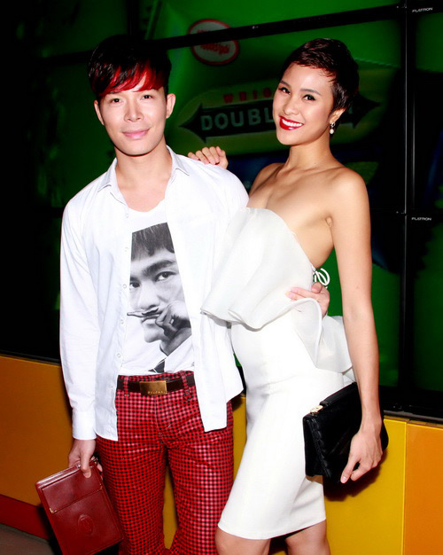 Nathan Lee xách túi 60 triệu gặp gỡ fan - 2