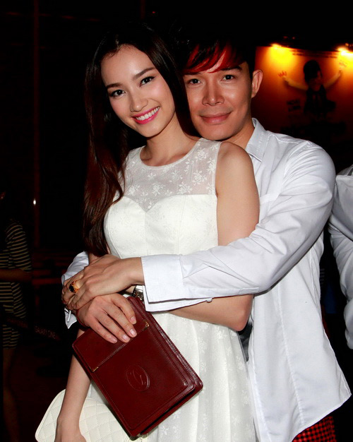 Nathan Lee xách túi 60 triệu gặp gỡ fan - 5