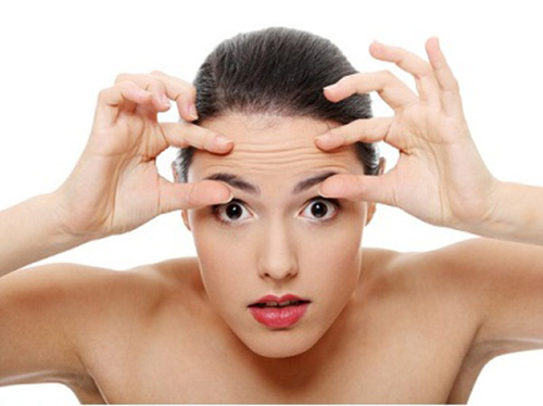 Cách hay để #039;đánh bay#039; nếp nhăn - 1