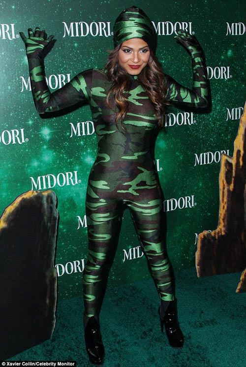 Rùng rợn tiệc Halloween ma mị của sao - 4