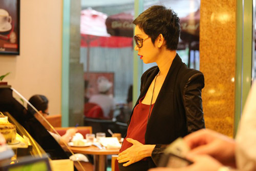 quot;Bà bầu 9 thángquot; Xuân Lan vẫn làm người mẫu - 10