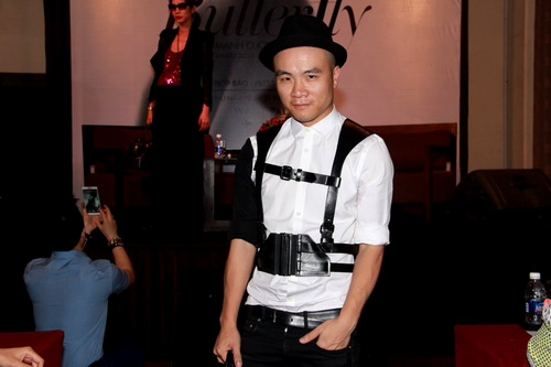 Đỗ Mạnh Cường phủ đồ hiệu gần 400 triệu đồng - 10