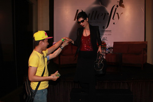 Đỗ Mạnh Cường phủ đồ hiệu gần 400 triệu đồng - 18