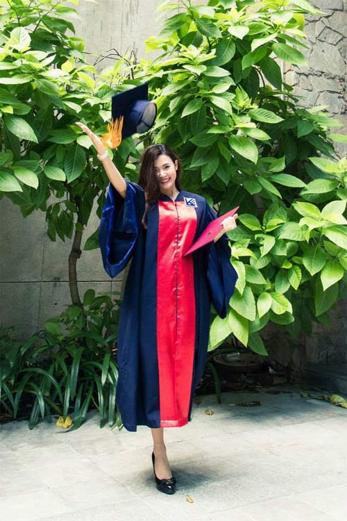 MC Phan Anh khoe con gái biết đi xe đạp - 6