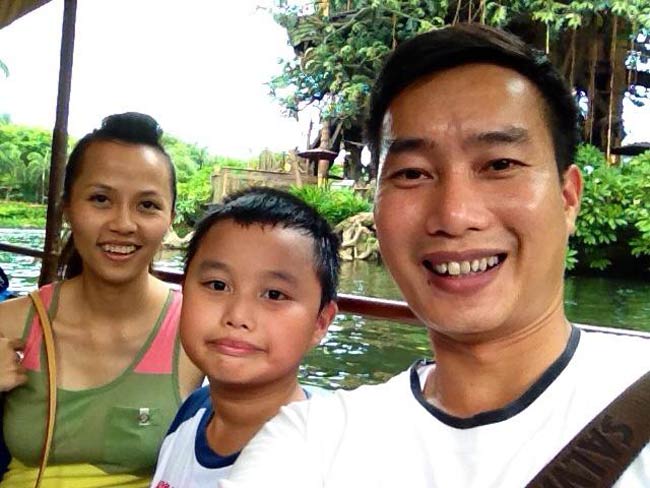 Gia đình hạnh phúc của BTV Hoa Thanh Tùng.
