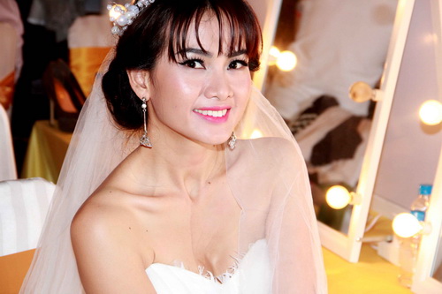 Anh Thư làm cô dâu kiêu kỳ - 5