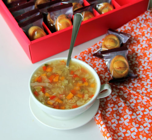 Súp rau củ nóng hổi cho cả nhà - 9