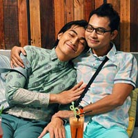 Lộ ảnh Khương Ngọc tình tứ bên Huỳnh Đông