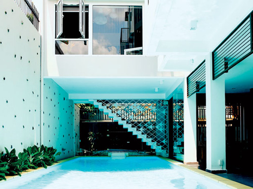 Khoe nhà: #039;Ngất#039; vì hồ bơi siêu khủng - 1