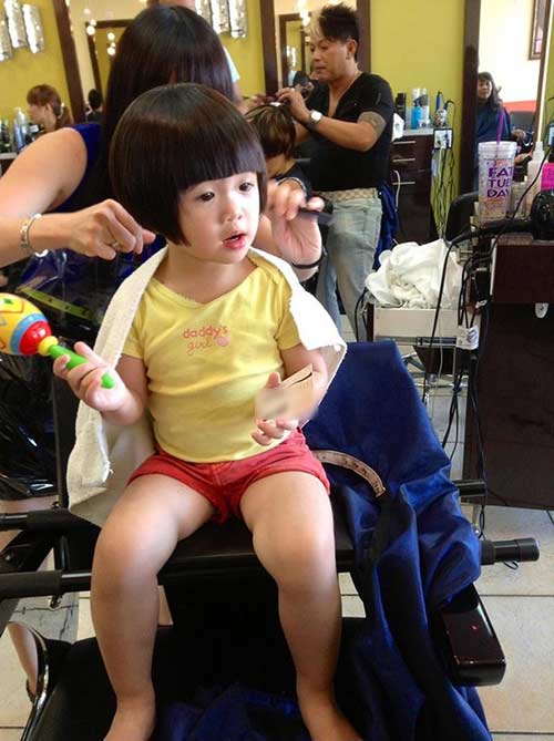 Con gái siêu dễ thương của danh hài Thúy Nga - 4