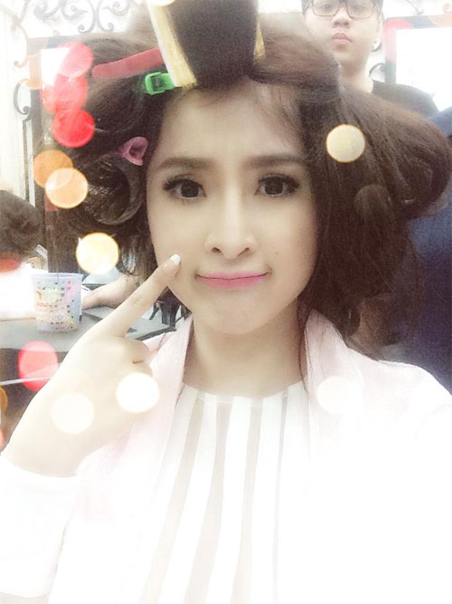 Phi Thanh Vân khoe chân thon dài - 7