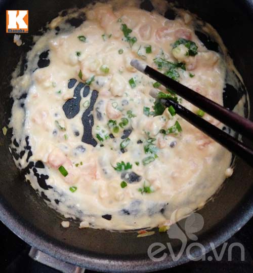 Tôm sốt phô mai con ăn vèo bữa sáng - 7