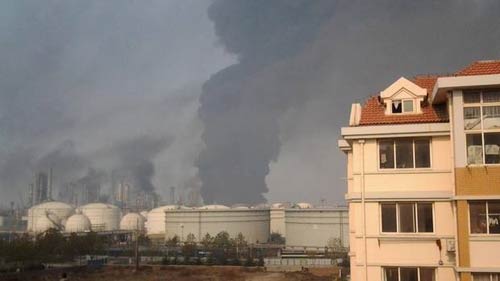 Trung Quốc: Nổ đường ống dẫn dầu, 22 người chết - 2