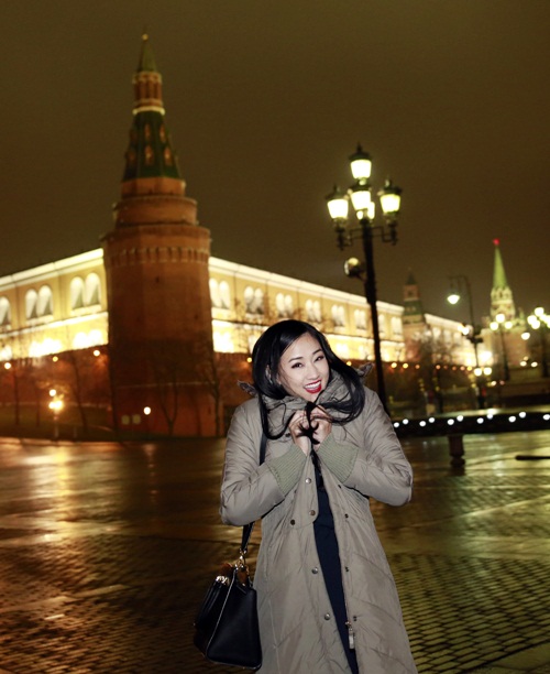 Maya tươi tắn và rạng rỡ dù thời tiết 0 độ C - 3