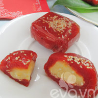 Bánh phu thê gấc: Ai bảo khó làm?