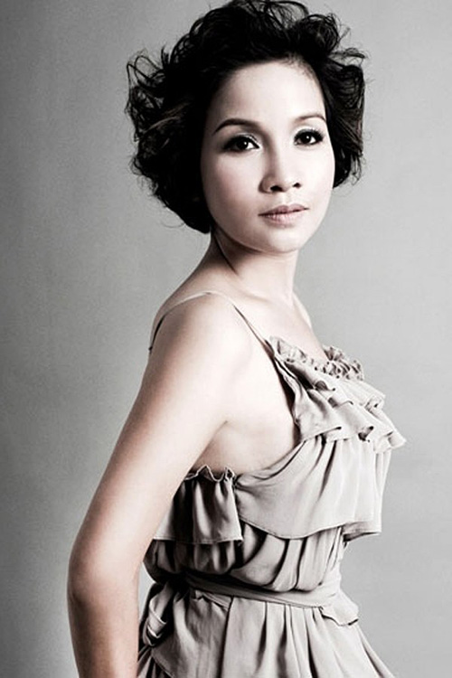 #039;Soi sát sạt#039; nhà cũ, mới của Mỹ Linh - 1