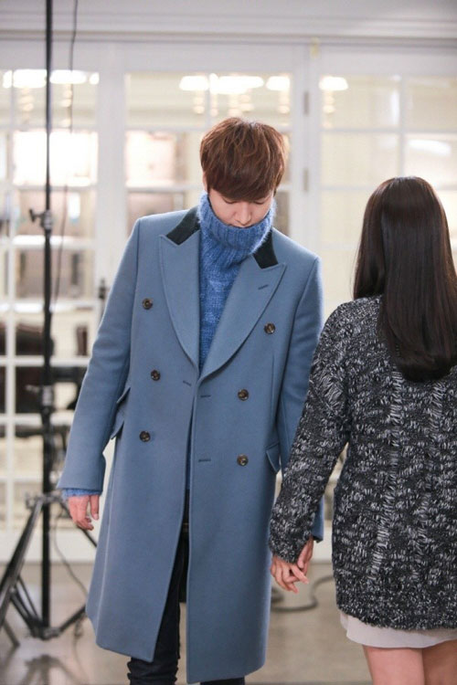 Diện áo khoác dáng dài quot;chuẩn menquot; như Kim Tan - 2