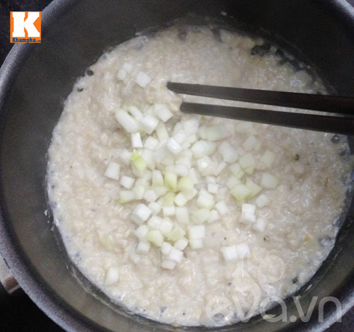 Cháo ngao nấu bầu ngọt nước cho con - 7
