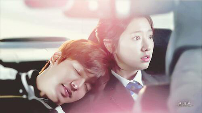 Tuy nhiên, chuyện tình của nhân vật Kim Tan và Cha Eun Sang (Park Shin Hye) cũng gặp nhiều sóng gió.
