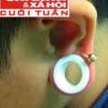 Tin tức - Thú chơi nong tai, xẻ lưỡi của giới trẻ Hà thành