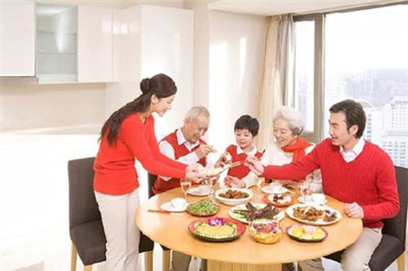 Chị em nói gì việc nghỉ Tết 9 ngày? - 2