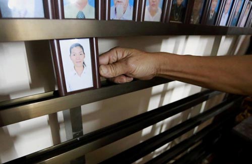 Vụ Cát Tường: Đưa di ảnh chị Huyền lên chùa Kim Liên - 10