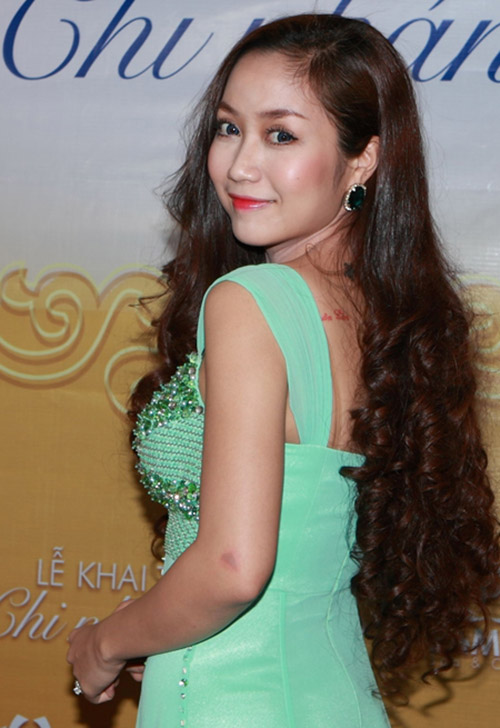 5 sao Việt làm mẹ vẫn...xăm mình - 2