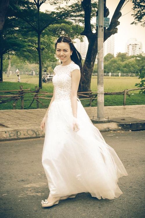 Vũ Hoàng Điệp xinh như công chúa khi mặc váy cưới - 1