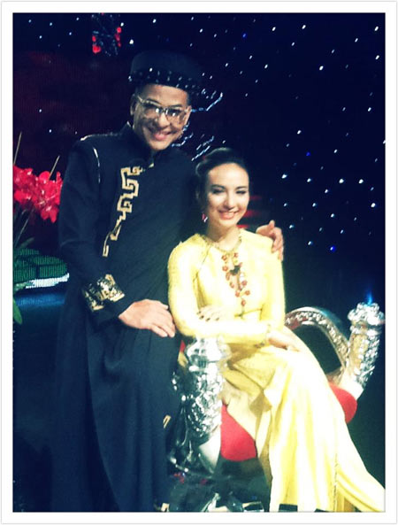 Phương Mai lại khoe vòng 1 sau sự cố lộ ngực - 5