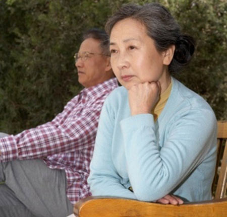 56 tuổi vẫn bỏ vợ lấy bồ - 1