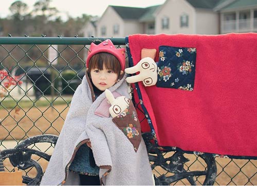 quot;Ngây ngấtquot; bé 3 tuổi xinh như tranh vẽ - 7